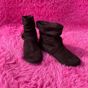 Black fabric slouch boots with crisscross strap detail size 6